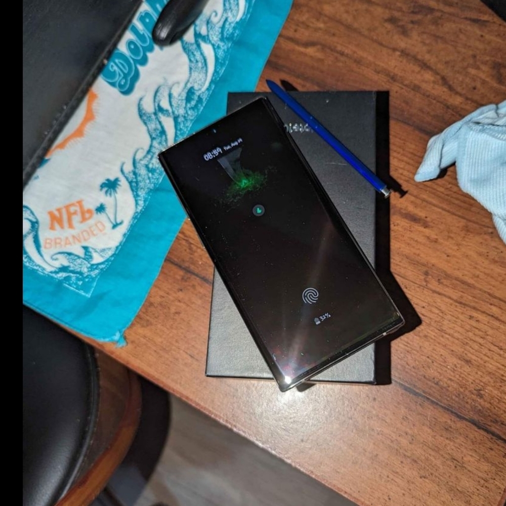 Samsung Note plus 5G - Picture 2 of 4